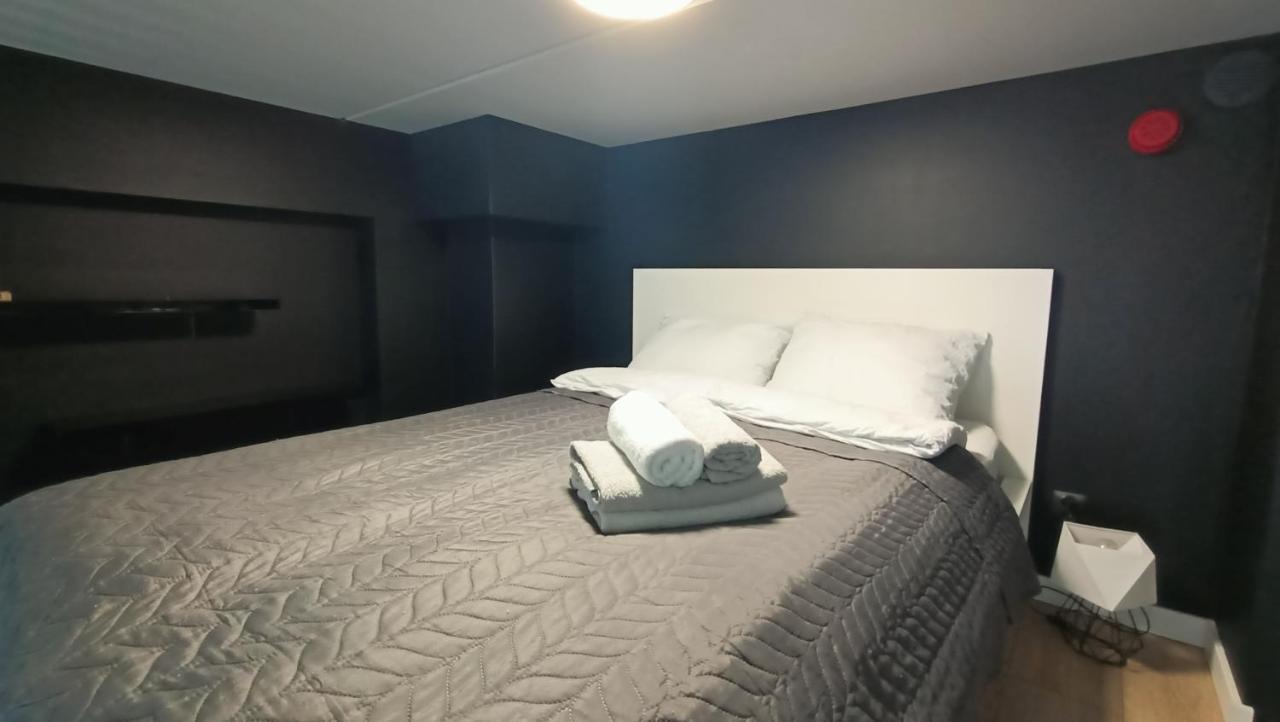 Apartment Droinvest Zarembowicza Lotnisko Airport - Fv